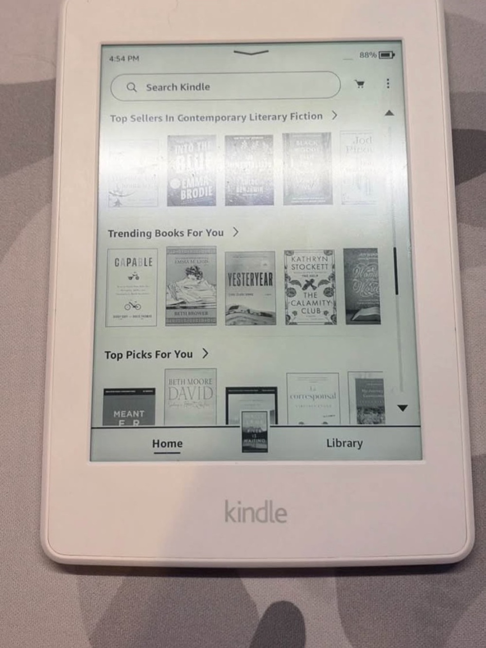 Amazon Kindle E-Reader - White bezel